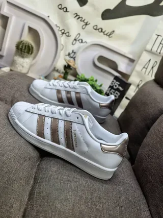 Adidas Superstar Branco e Rose-Gold Metálico Lifestyle Sneakers 7