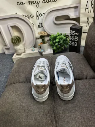 Adidas Superstar Branco e Rose-Gold Metálico Lifestyle Sneakers 8