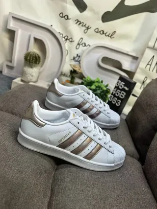 Adidas Superstar Branco e Rose-Gold Metálico Lifestyle Sneakers 9