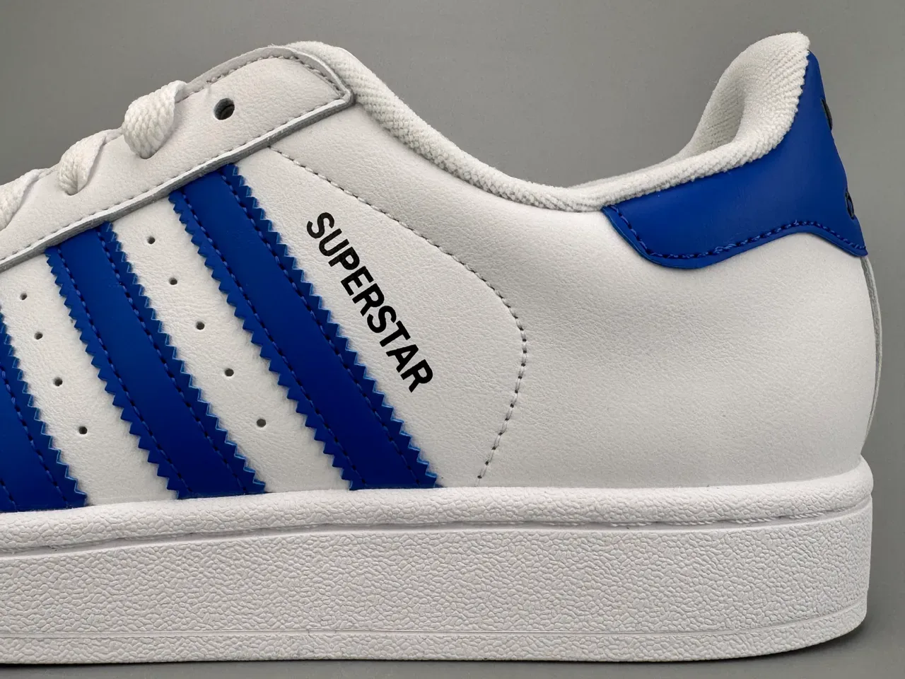 Adidas Superstar Zapatillas Lifestyle Blanco y Azul Real 5