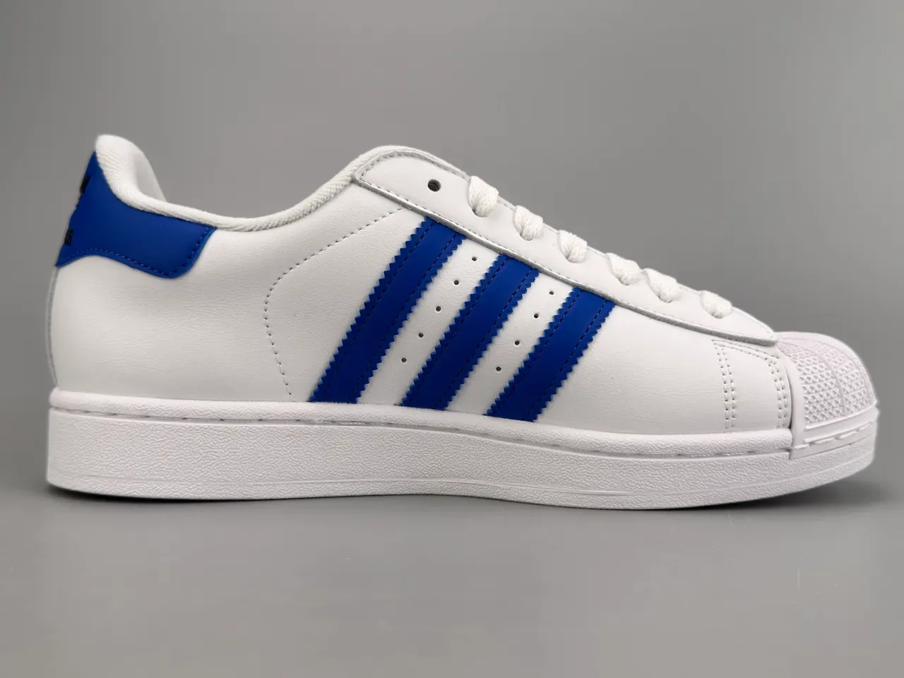 Adidas Superstar Zapatillas Lifestyle Blanco y Azul Real 10