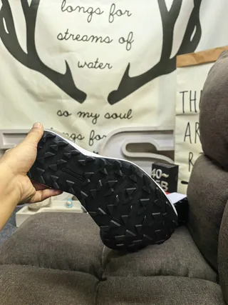 Adidas TERREX सफेद और काले दौड़ने के जूते 4