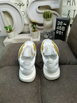 Adidas White and Gold Three-Stripe Running Shoes 8