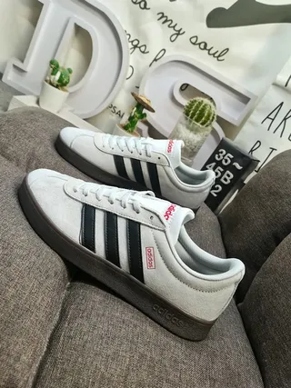 Adidas White Black Suede Upper Three-Stripe Side Panel Lifestyle Sneakers 7
