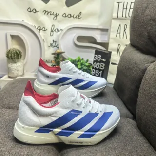 Adidas सफेद नीला लो-टॉप मेश अपर रनिंग शूज