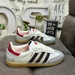Adidas Blanc Rouge Low-Top Semelle en Caoutchouc Sneakers Lifestyle