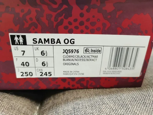 Adidas 白红低帮 Gum Sole 生活休闲运动鞋 2