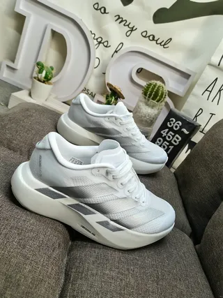 Adidas White Silver Lightweight Mesh Upper Sculpted Foam Midsole Running Shoes 9