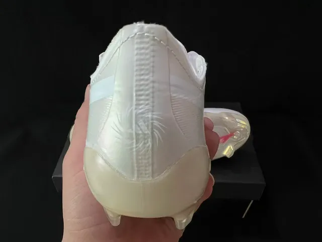 एडिडास X स्पीडफ्लो पारदर्शी सफेद फर्म ग्राउंड सोकर जूते 3