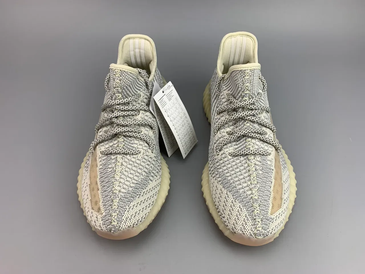 Adidas Yeezy Boost 350 V2 حذاء رياضي بيجي رمادي فاتح 11