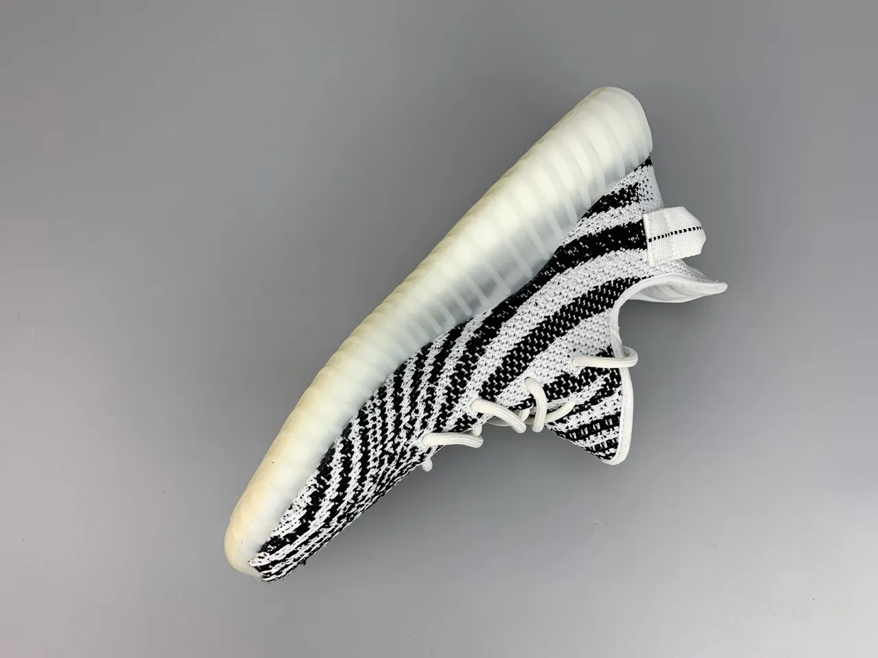 Adidas Yeezy Boost 350 Zebra أحذية رياضية للأسلوب الحياتي 9