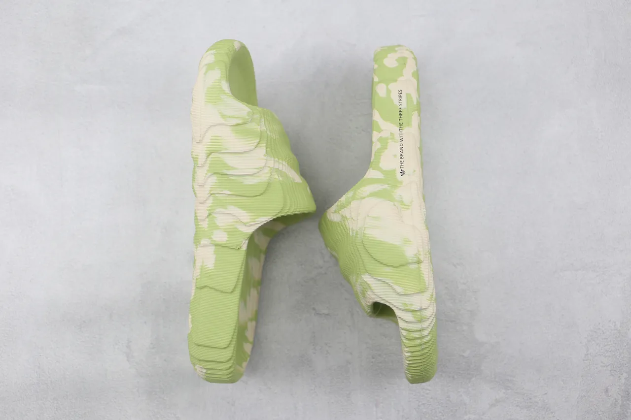 Adidas Yeezy Slide Sandales marbrées vert et crème 2