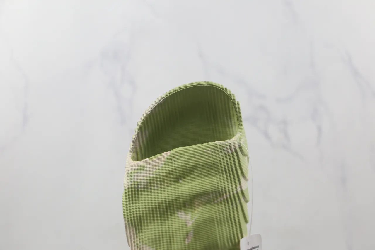 Adidas Yeezy Slide Sandales marbrées vert et crème 6