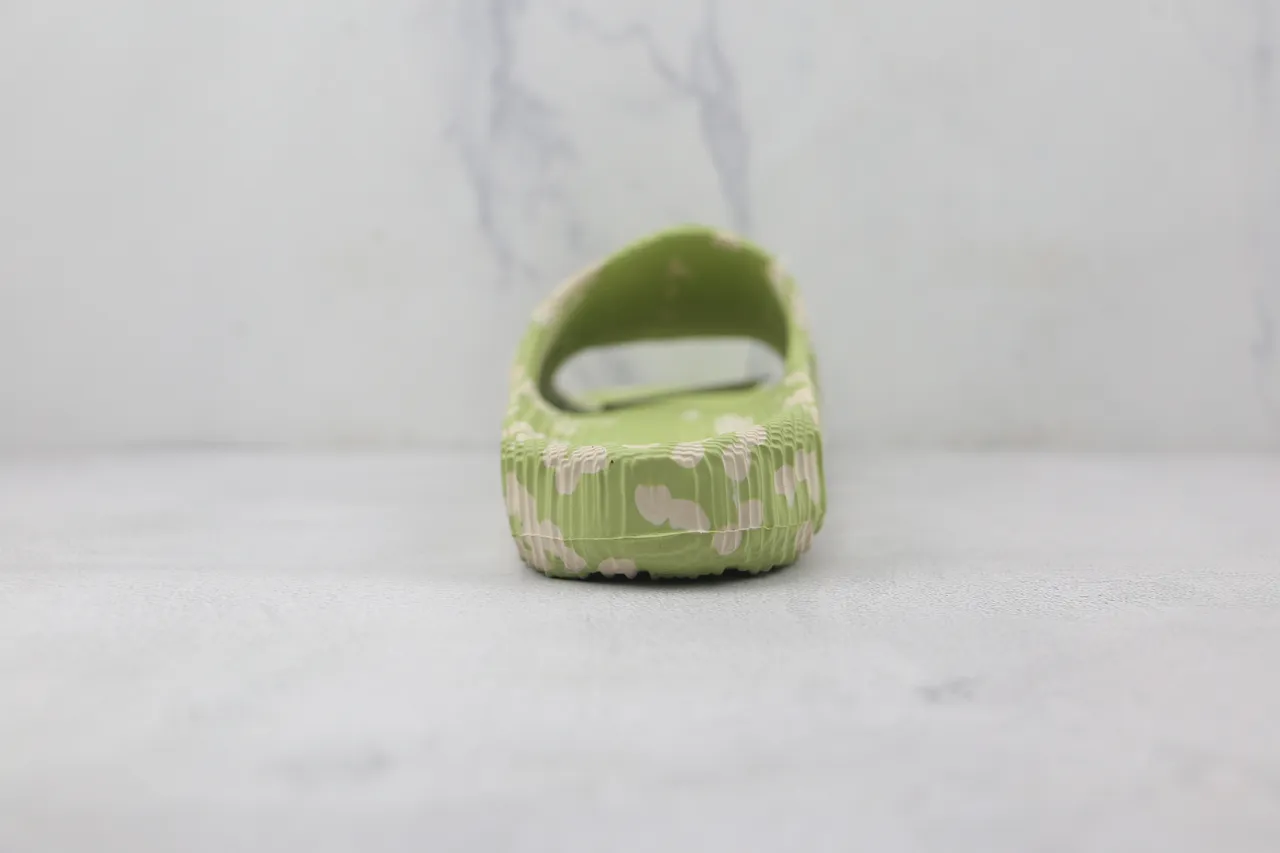 Adidas Yeezy Slide Sandales marbrées vert et crème 9