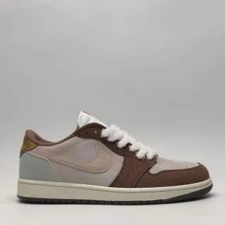 Zapatillas lifestyle de caña baja Air Jordan 1 con parte superior de gamuza en marrón y beige