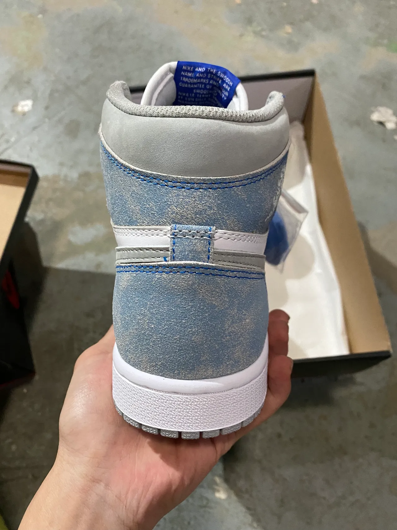 Air Jordan 1 Chaussures de Basketball Hautes en Daim Bleu Dégradé 6