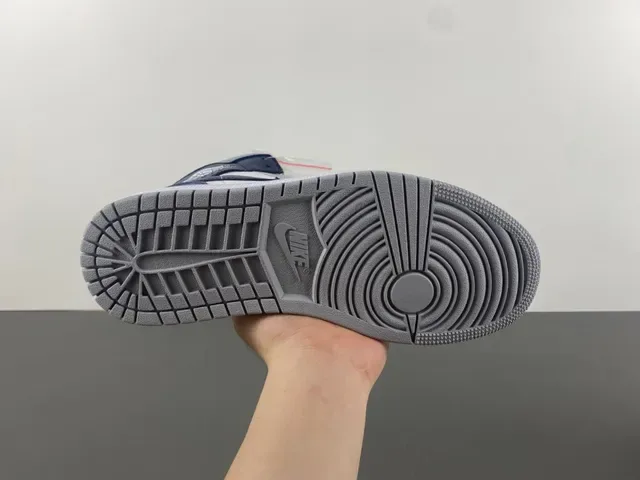 Air Jordan 1 灰海军蓝 高帮 皮革拼接 篮球鞋 9