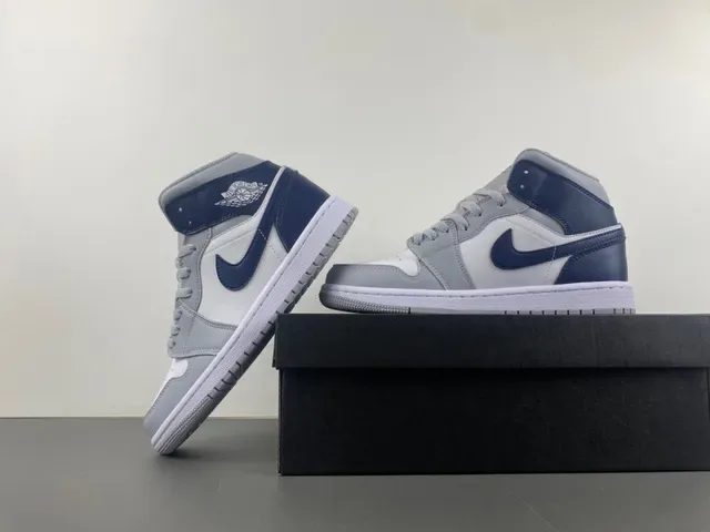Air Jordan 1 灰海军蓝 高帮 皮革拼接 篮球鞋 14