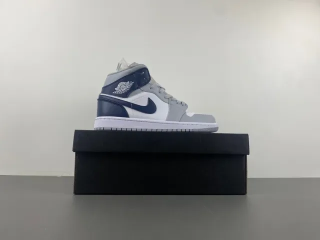 Air Jordan 1 灰海军蓝 高帮 皮革拼接 篮球鞋 15