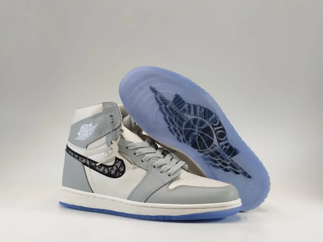 Air Jordan 1 High Chaussures de basket gris clair blanc bleu translucide 7