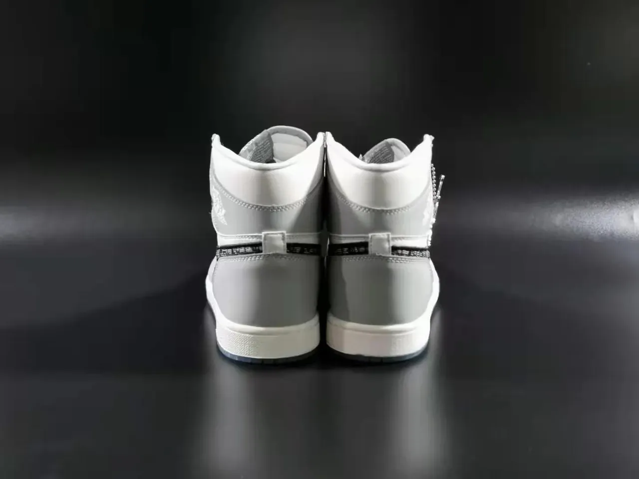 Air Jordan 1 High Chaussures de basket gris clair blanc bleu translucide 10