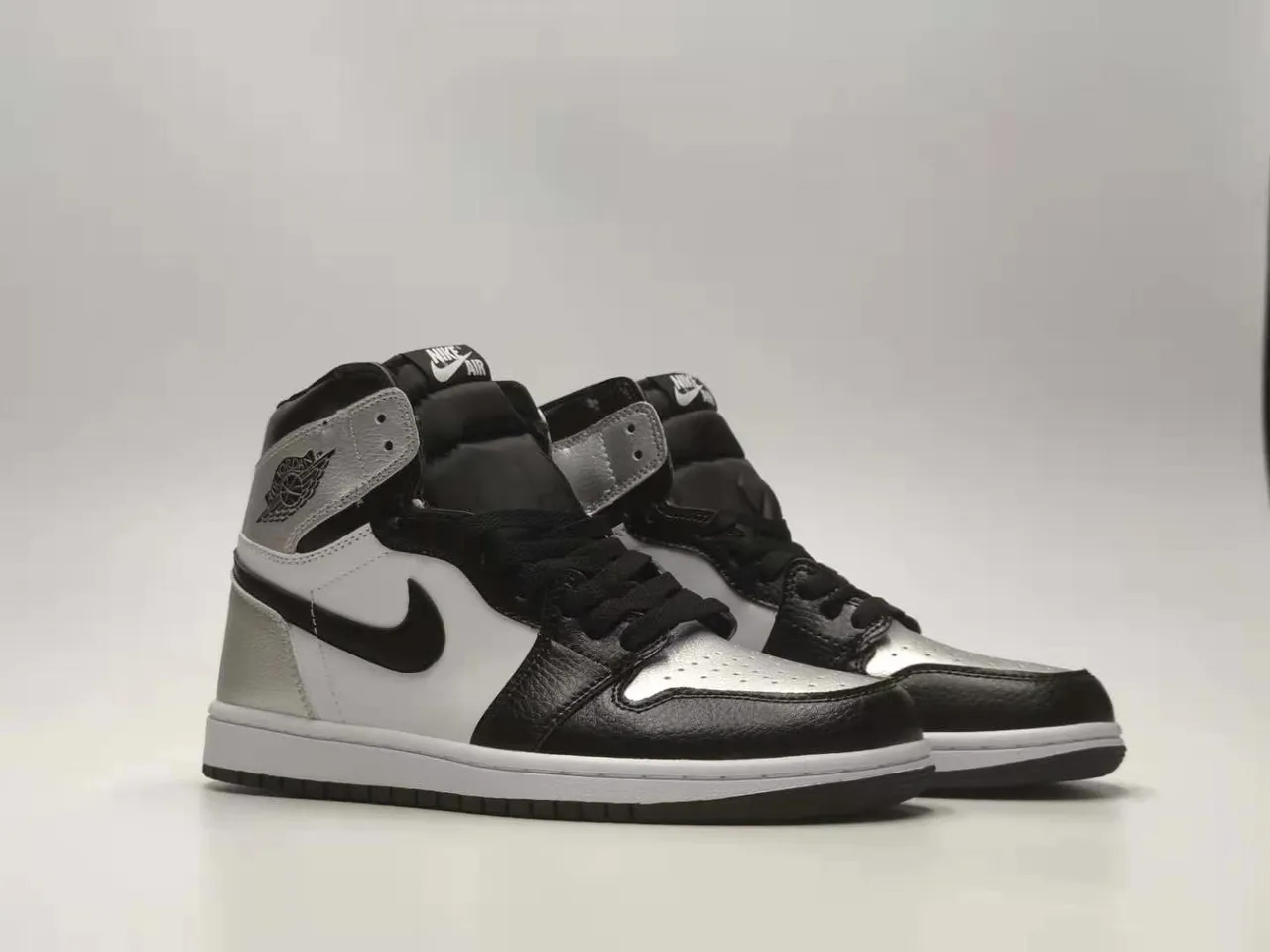 Zapatillas de baloncesto Air Jordan 1 High plateado metálico negro blanco 3