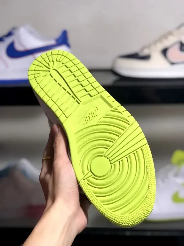 Air Jordan 1 High Blanc Vert Lime Chaussures de Basket 7