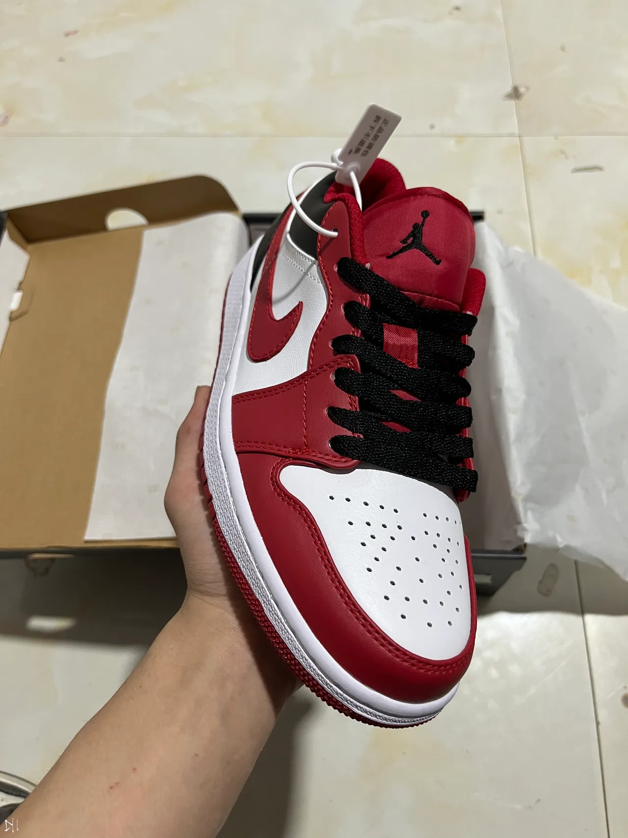 Air Jordan 1 Low White Red Black Chaussures de Basketball 2