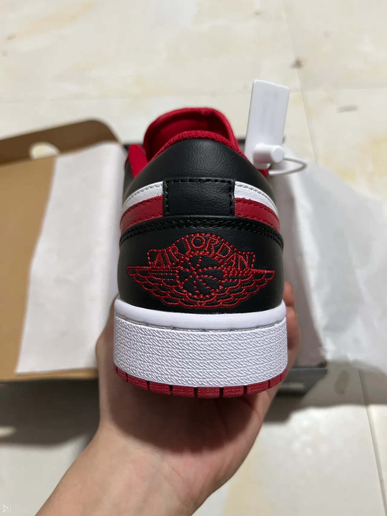 Air Jordan 1 Low White Red Black Chaussures de Basketball 6