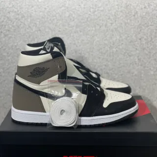 Air Jordan 1 सफेद काला हाई-टॉप लेदर-स्वेड हाइब्रिड बास्केटबॉल जूते