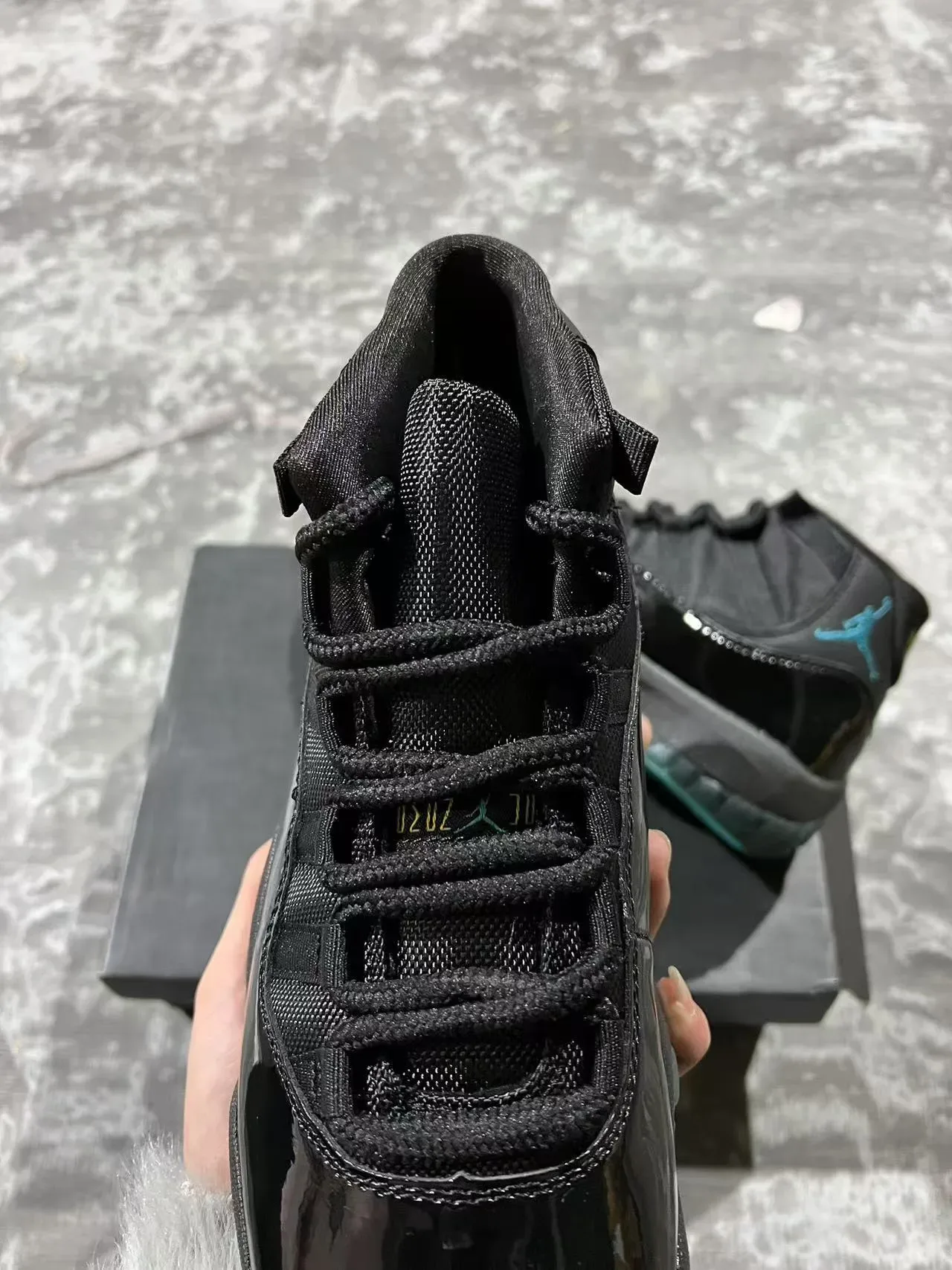 Air Jordan 11 Black Teal पैटेंट चमड़ा बास्केटबॉल जूते 3