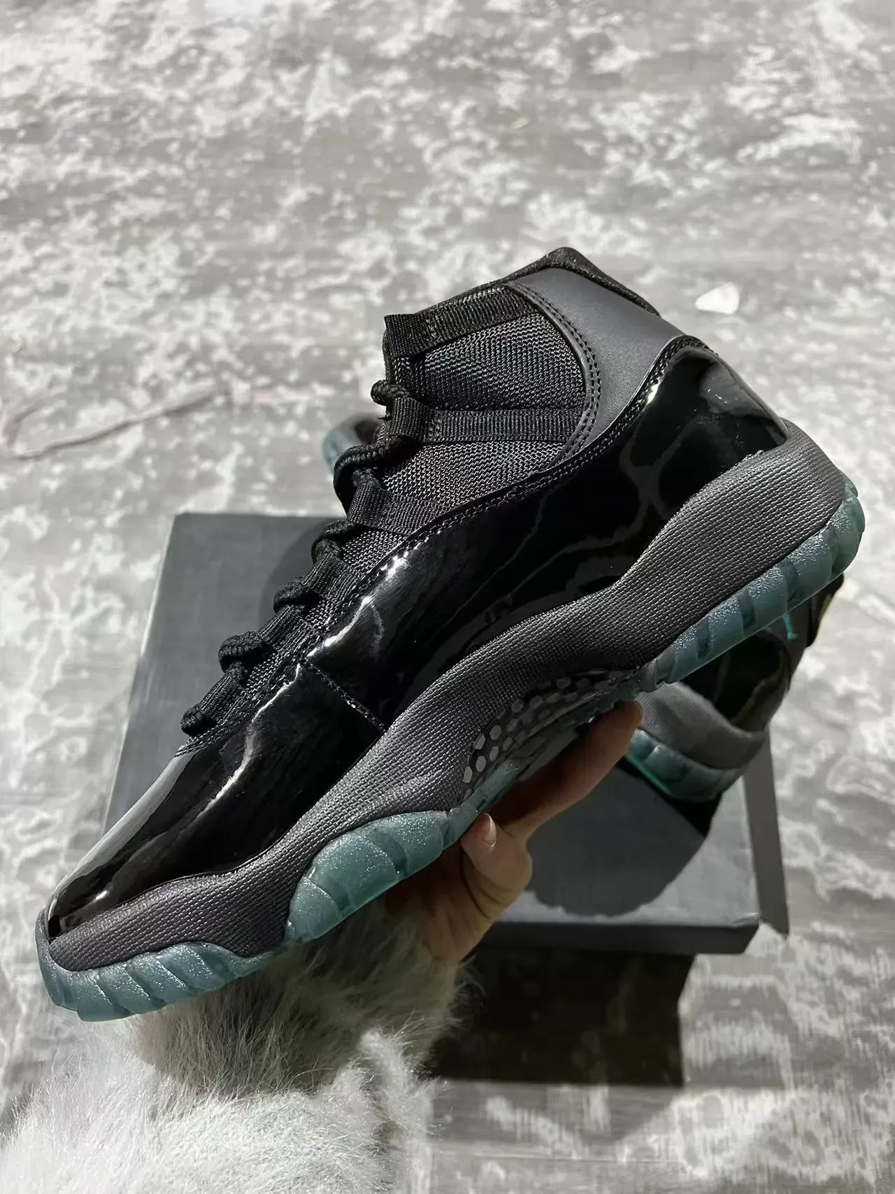 Air Jordan 11 Black Teal पैटेंट चमड़ा बास्केटबॉल जूते 4