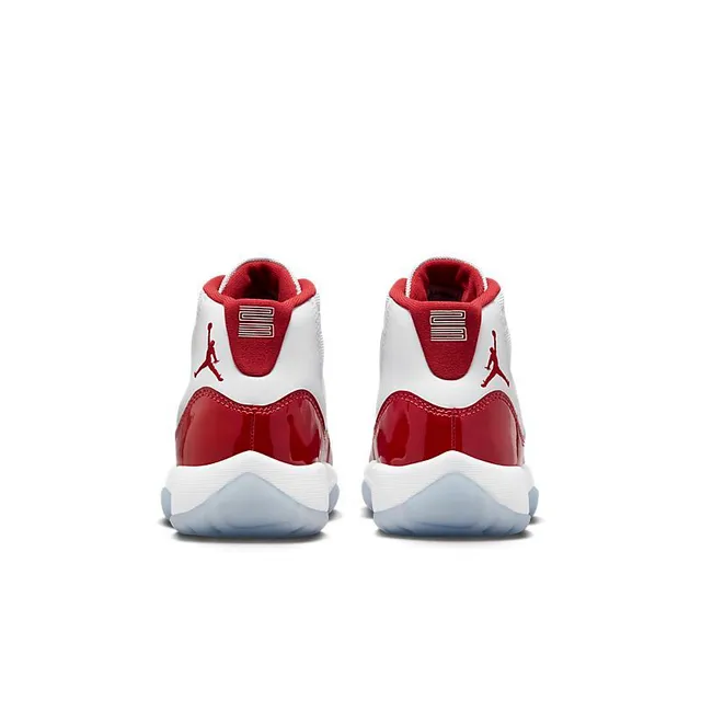 Tênis de basquete Air Jordan 11 de couro envernizado branco e vermelho-escuro 2