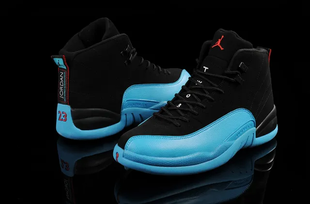 Tênis de basquete Air Jordan 12 preto e azul ciano 5
