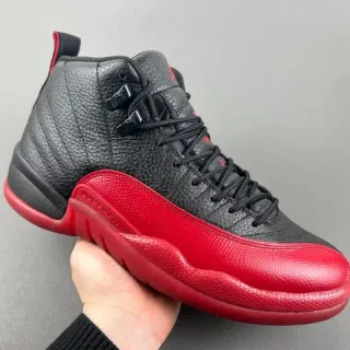 Air Jordan 12 काले और लाल बास्केटबॉल जूते