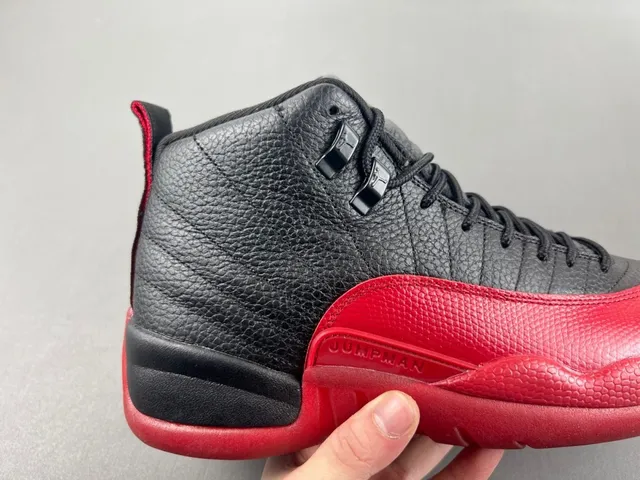 Air Jordan 12 काले और लाल बास्केटबॉल जूते 3