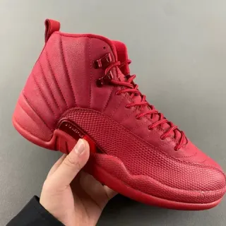 Tênis de basquete Air Jordan 12 vermelho monocromático