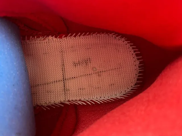 Tênis de basquete Air Jordan 12 vermelho monocromático 9
