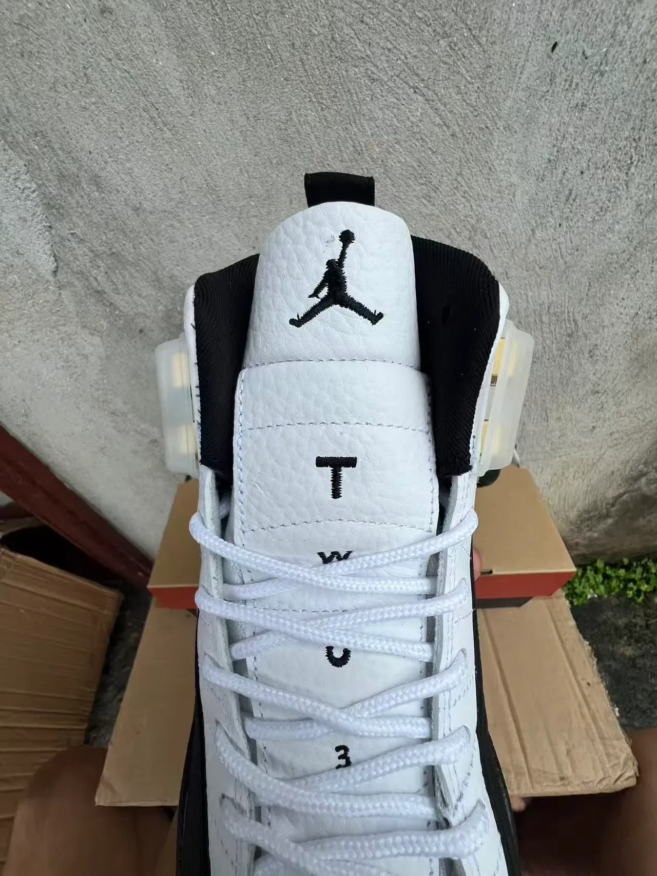 Air Jordan 12 أحذية كرة السلة أبيض أسود 4