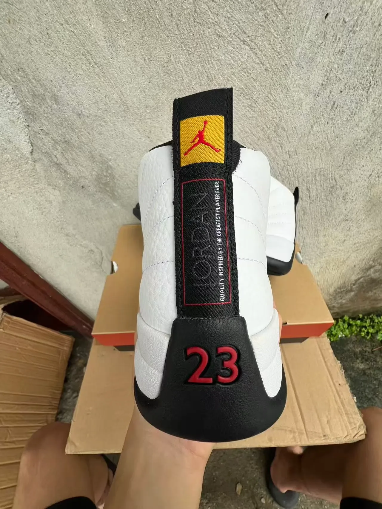 Air Jordan 12 أحذية كرة السلة أبيض أسود 8