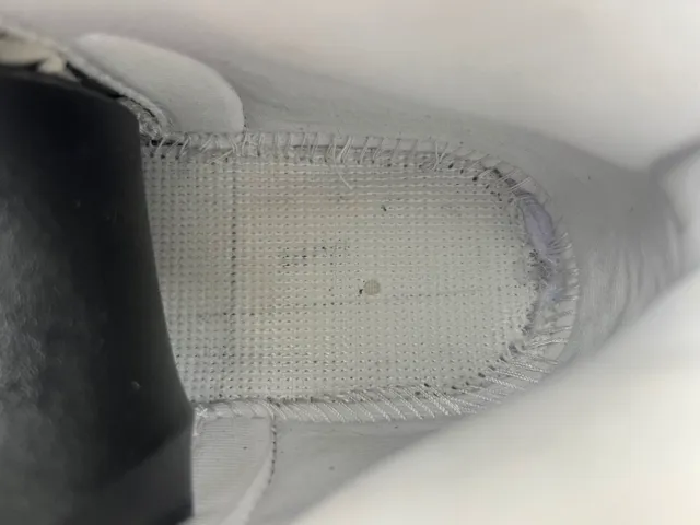 Chaussures de basketball Air Jordan 12 blanc et bleu marine 8