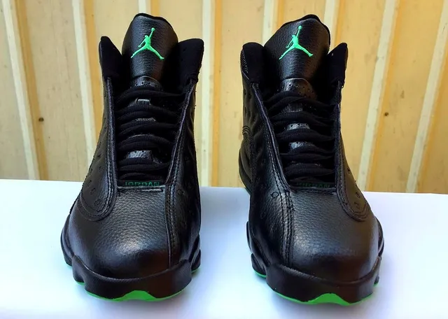 Air Jordan 13 ब्लैक नियॉन ग्रीन बास्केटबॉल शूज़ 2
