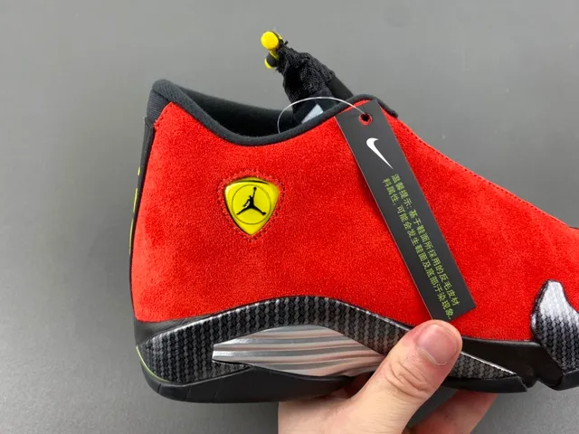 Tênis de basquete Air Jordan 14 Ferrari em camurça vermelha 3