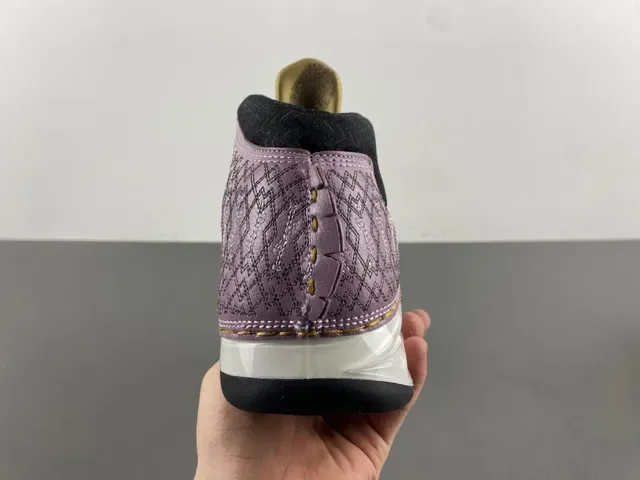 Air Jordan 22 Lavanda e Branco Tênis de Basquete Acolchoados 4