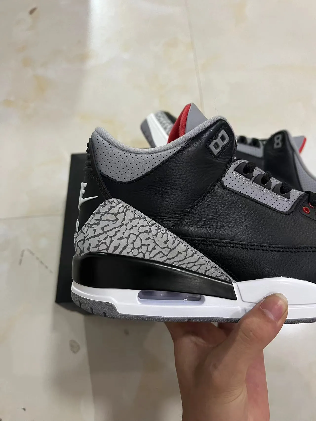 Chaussures de basketball Air Jordan 3 Black Cement Elephant Print 7