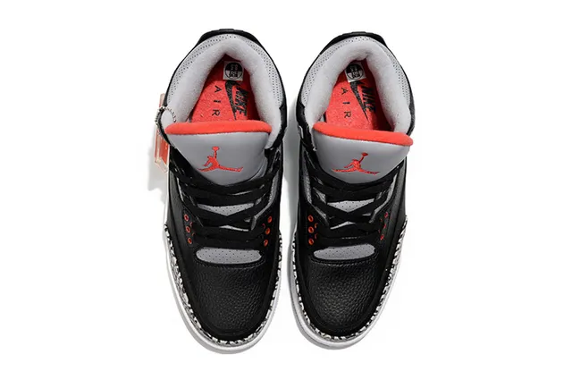 Tênis de basquete Air Jordan 3 Black Cement com estampa de elefante 4