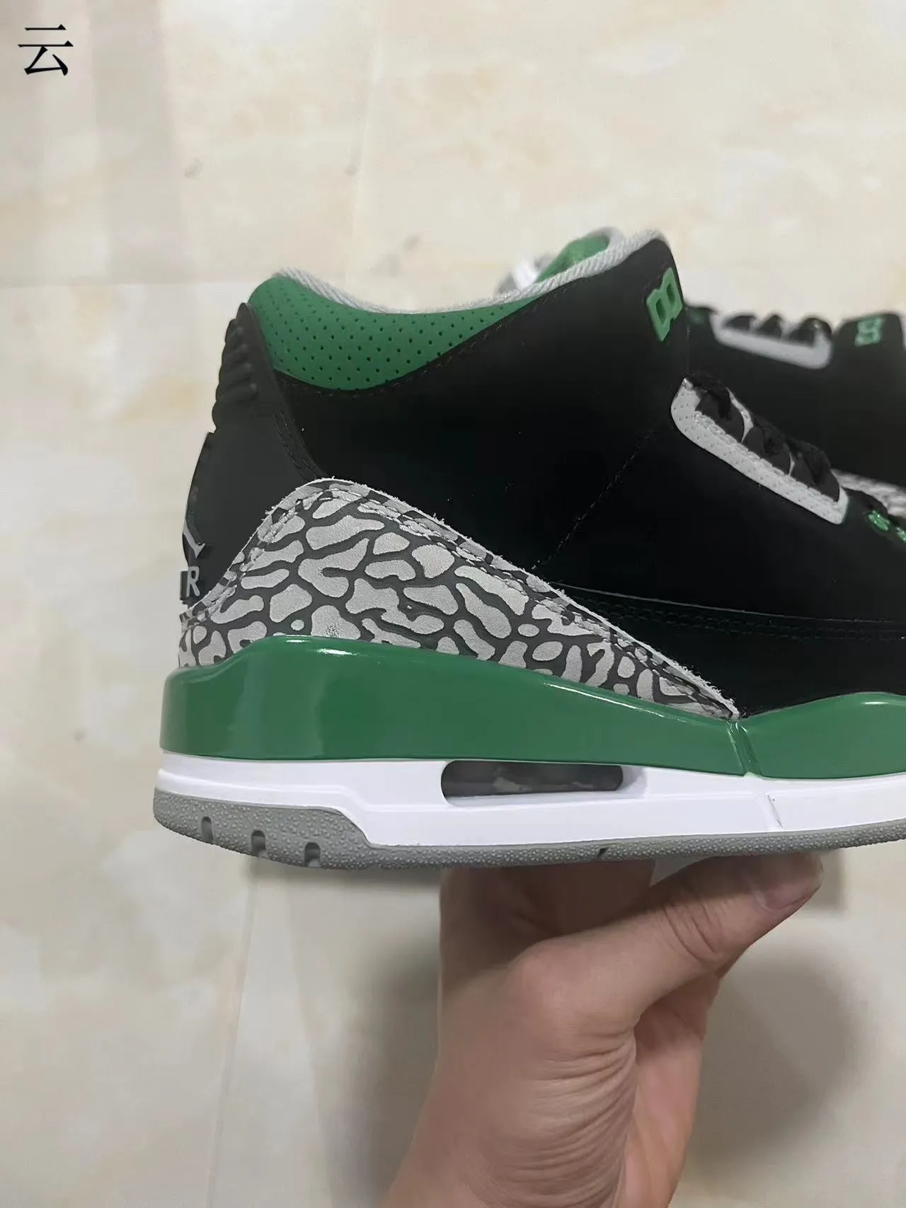 أحذية كرة السلة Air Jordan 3 باللونين الأسود والأخضر بنقشة الفيل 6