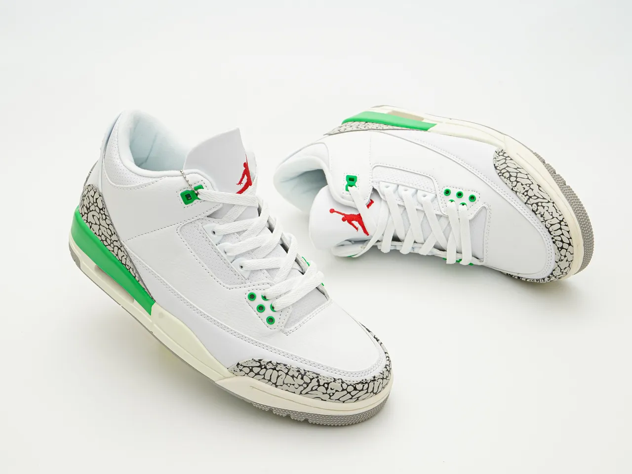 حذاء كرة السلة Air Jordan 3 أبيض أسمنتي أخضر 6