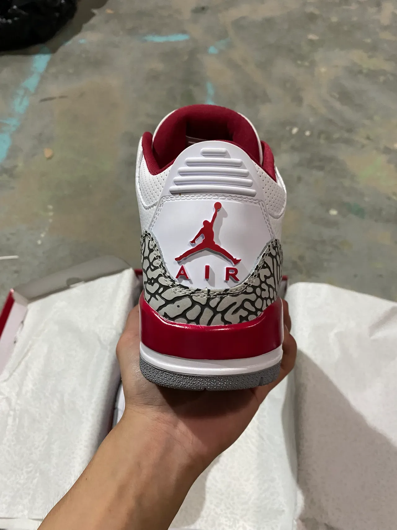 Air Jordan 3 Tênis de Basquete Branco University Red Estampa de Elefante 6