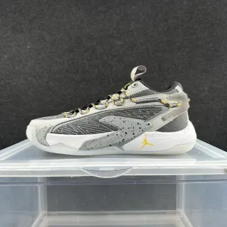 Air Jordan 37 Low ধূসর হলুদ সিলুয়েট টেক্সচার্ড মেশ আপার বাস্কেটবল জুতো